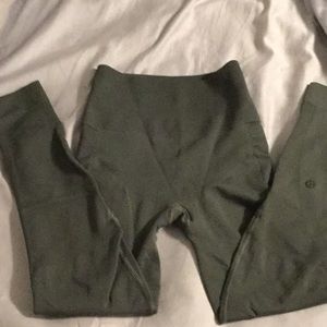 Lululemon leggings